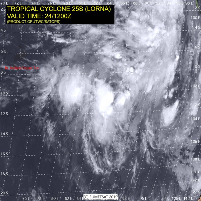 15UTC: TC LORNA(25S) forecast to intensify to category 1 US in 36hours with some interaction with developing 92S possible in 72h