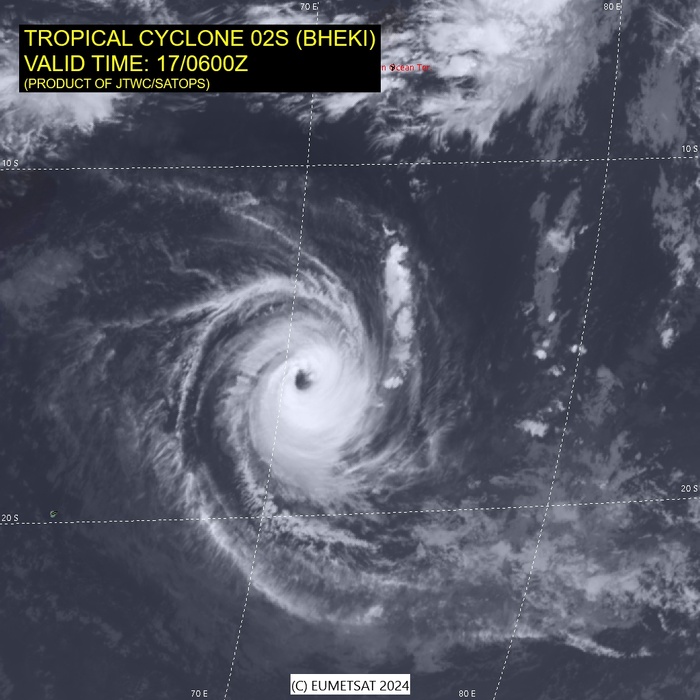 Super Typhoon 25W(MAN-YI) landfall South of CASIGURAN/LUZON//TC 02S(BHEKI) Strong CAT 3 US  above forecast//1709utc 