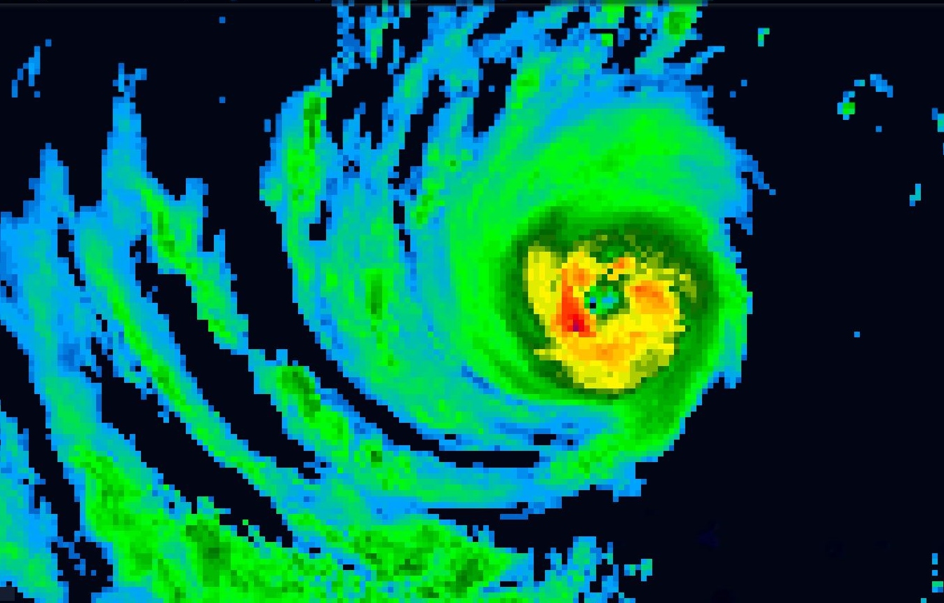 15UTC: typhoon Wutip(02W) Category 3 US near peak intensity, forecast CPA to Guam: 250km in apprx 24h.