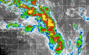 CYCLONES: Canal de Mozambique: 94S à suivre ces prochains jours