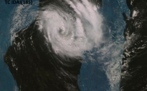 09UTC: TC IDAI(18S) intensifying rapidly west of Madagascar and could pose a major threat to Beira/Mozambique in 4 days