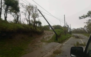 15h: Cyclone intense Joaninha à Rodrigues: photos de cet après midi à Rodrigues