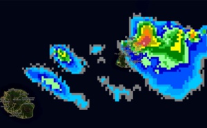 17h45: MAURICE: fortes averses ce soir et la nuit prochaine. REUNION: averses sur l'est et le nord la nuit prochaine