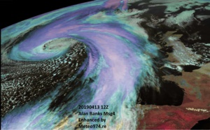 Tempête superbement capturée par satellite au large des Iles Britanniques