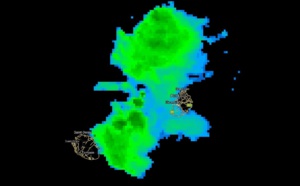 05H30: MAURICE: amélioration des conditions. REUNION: averses orageuses au large