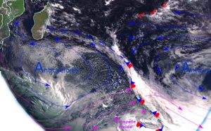 REUNION: averses sur le quart sud-est ces prochaines heures. MAURICE: système frontal atténué arrive dans la nuit