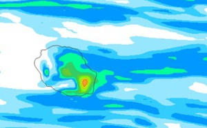 REUNION: l'alizé souffle avec de fortes rafales et il est humide au volcan et sur l'Est