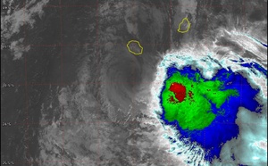 TC 02S(BHEKI)// INVEST 96S// 2200utc updates